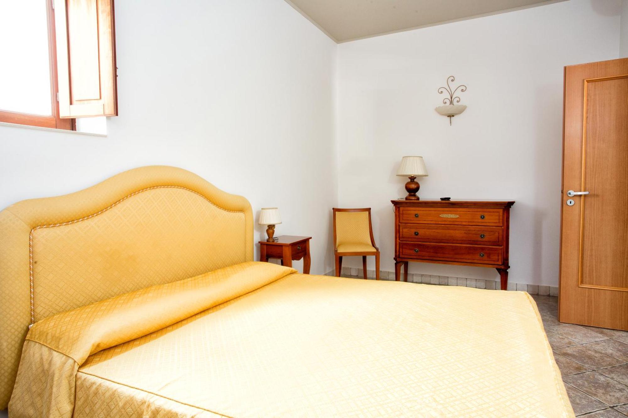 Hotel Tritone Lipari Bagian luar foto