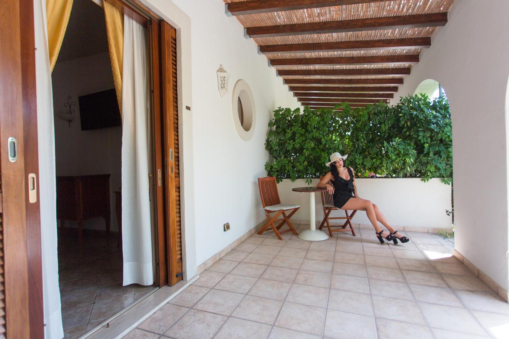 Hotel Tritone Lipari Bagian luar foto