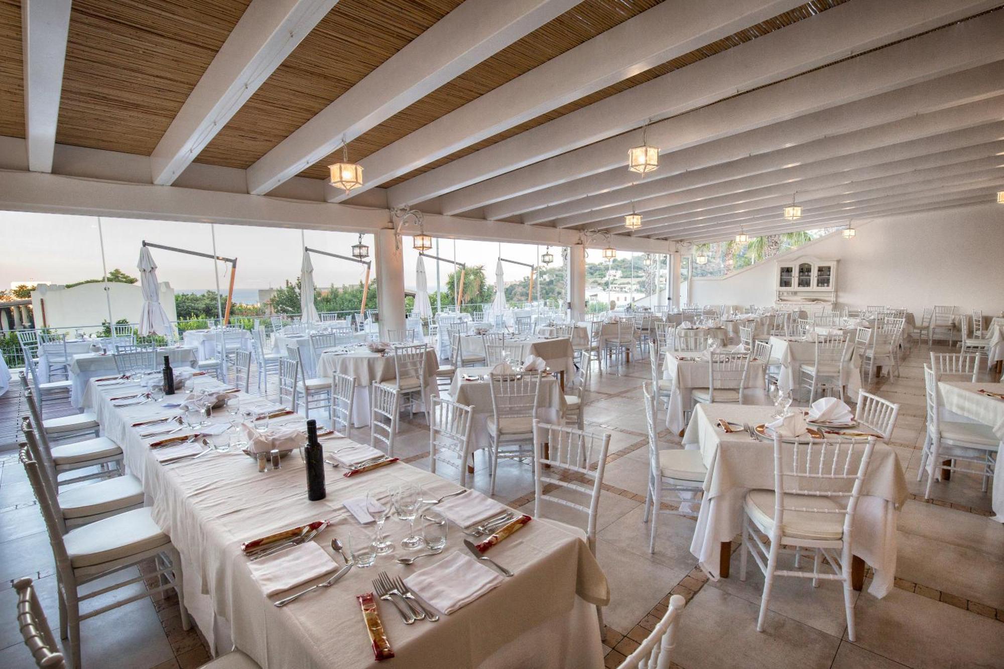 Hotel Tritone Lipari Bagian luar foto