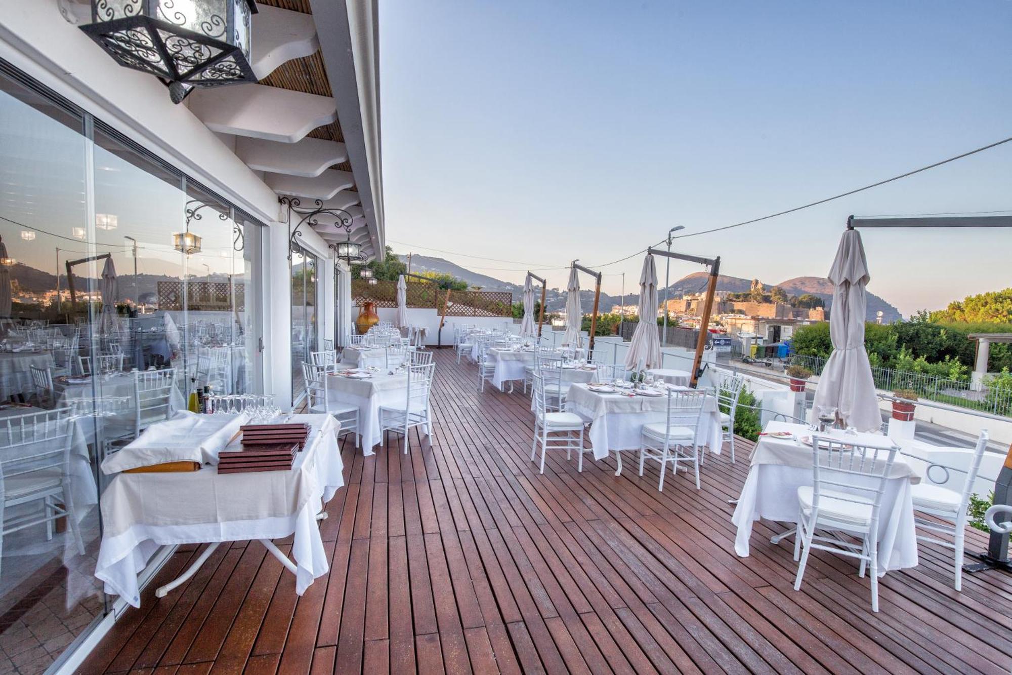 Hotel Tritone Lipari Bagian luar foto