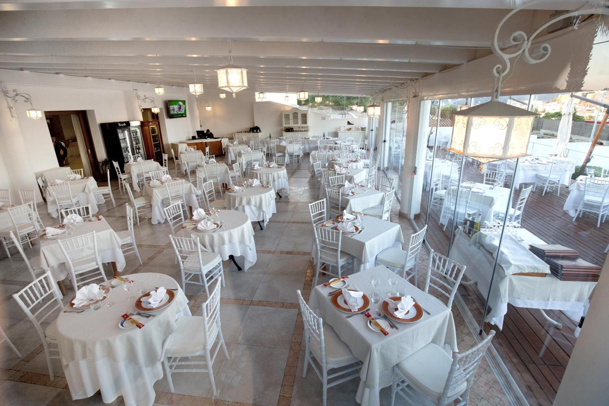 Hotel Tritone Lipari Bagian luar foto