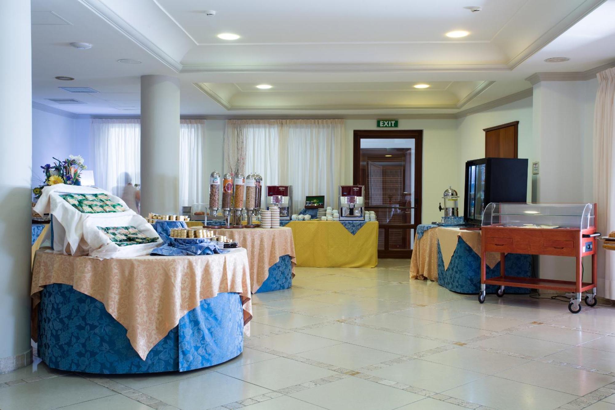 Hotel Tritone Lipari Bagian luar foto
