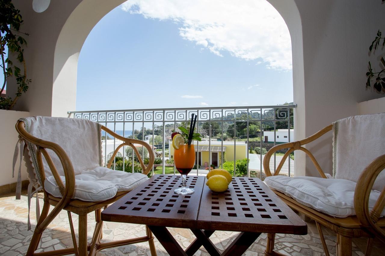 Hotel Tritone Lipari Bagian luar foto