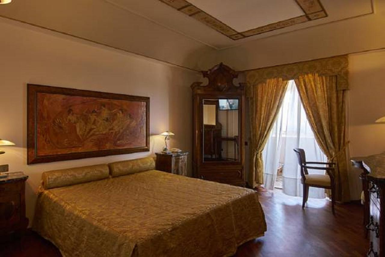 Hotel Tritone Lipari Bagian luar foto