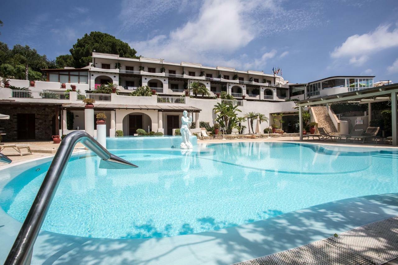 Hotel Tritone Lipari Bagian luar foto